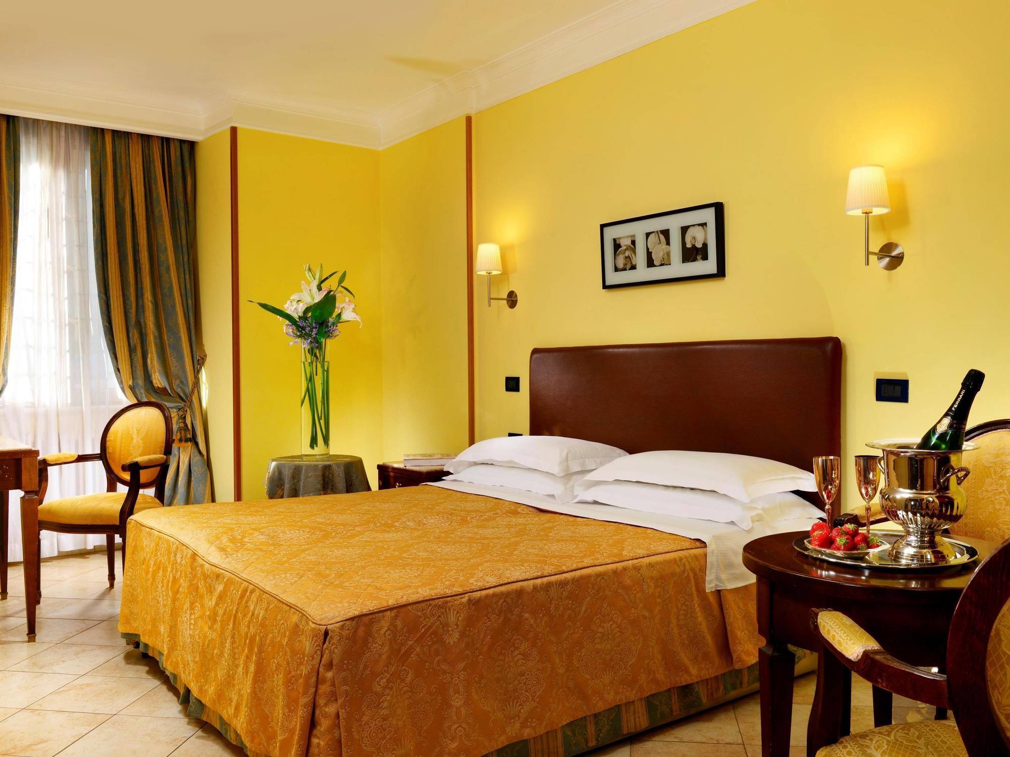 Hotel Tuscolana Rome Luaran gambar