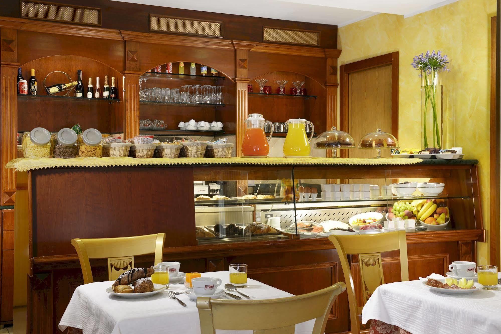 Hotel Tuscolana Rome Luaran gambar